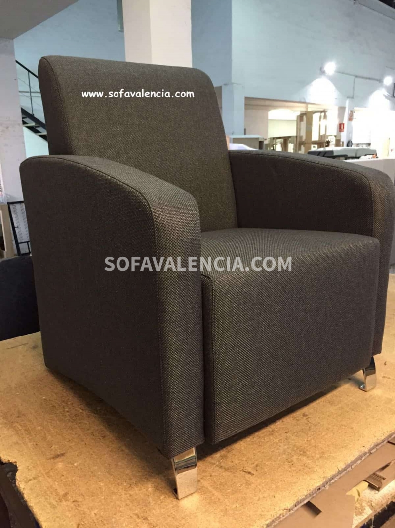 Foto 5 detalle del Sillón Modelo Abril. Es un sofá fabricado a medida y totalmente personalizado. www.sofafabrica.es